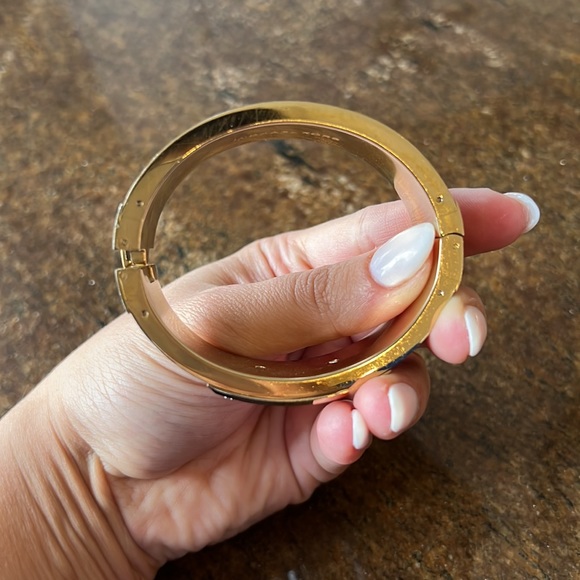 Michael Kors Tortoise Shell Hinged Bangle - Picture 7 of 9